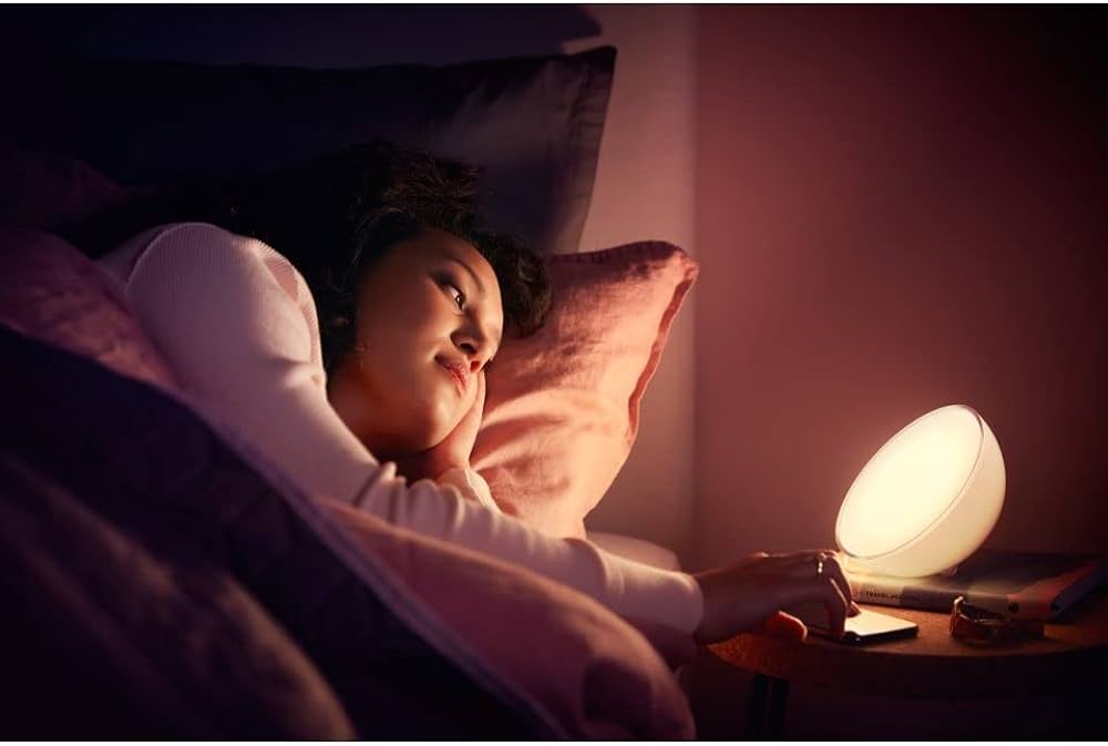 Philips Hue Go 2.0 White & Colour Ambiance Smart Portable Light with Bluetooth, Works with Alexa and Google Assistant (Pack of 1) — image 2